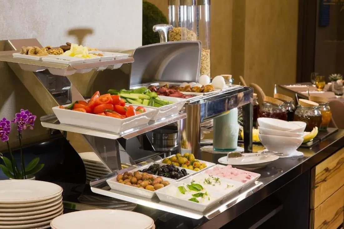 Hotel restaurant